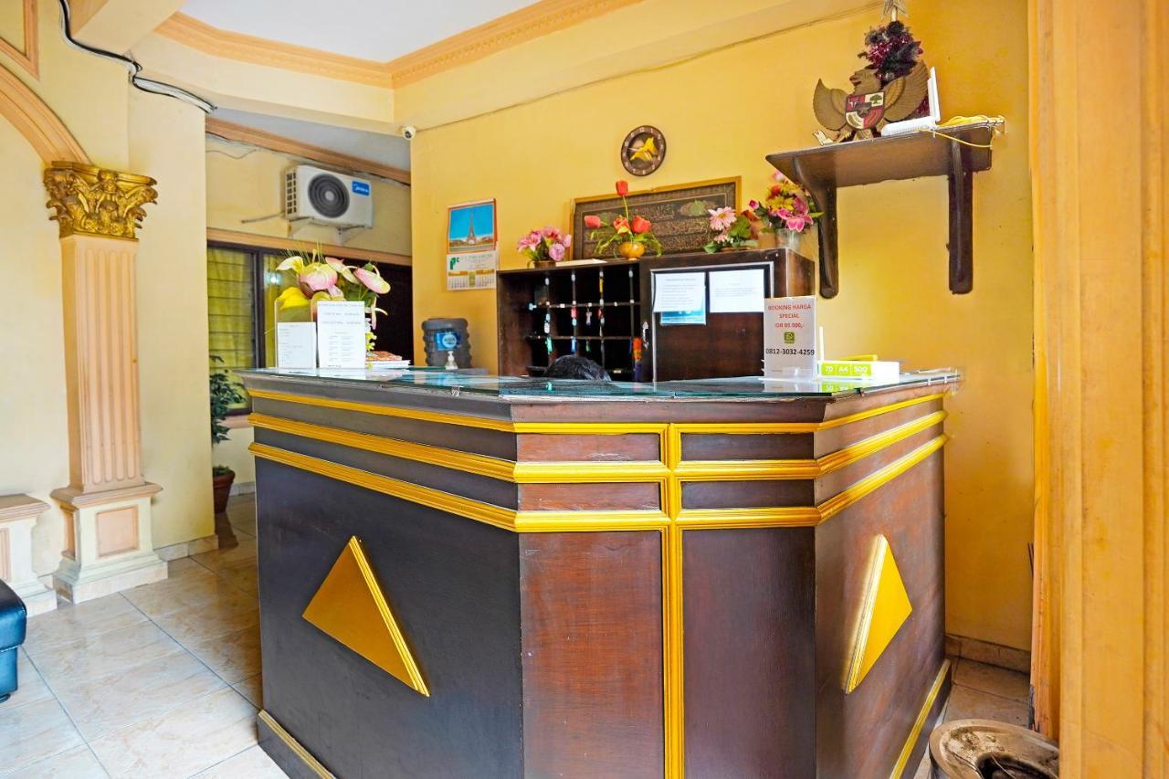 Oyo 91390 Kost Grand Royal Elite Hotel Surabaya Eksteriør billede