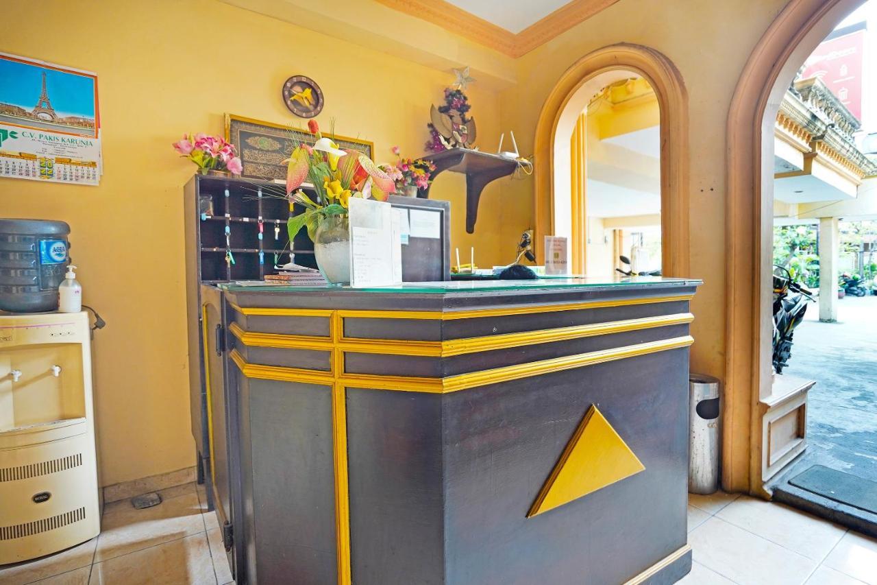 Oyo 91390 Kost Grand Royal Elite Hotel Surabaya Eksteriør billede