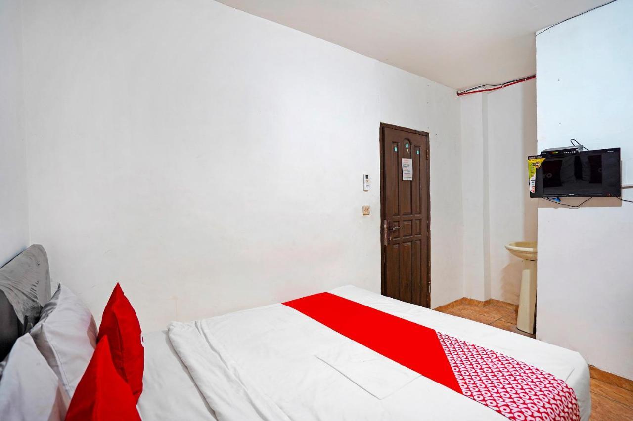 Oyo 91390 Kost Grand Royal Elite Hotel Surabaya Eksteriør billede