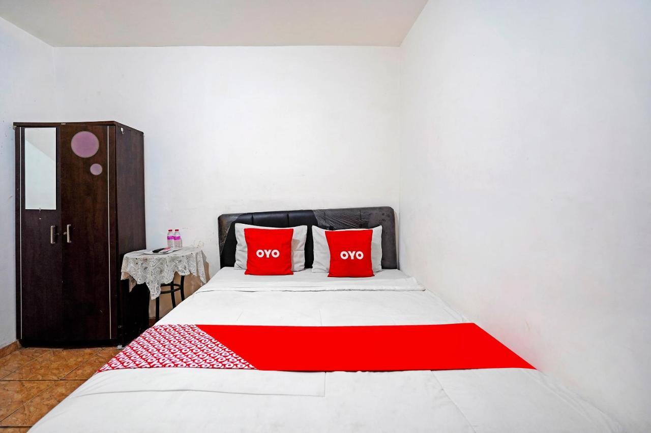Oyo 91390 Kost Grand Royal Elite Hotel Surabaya Eksteriør billede
