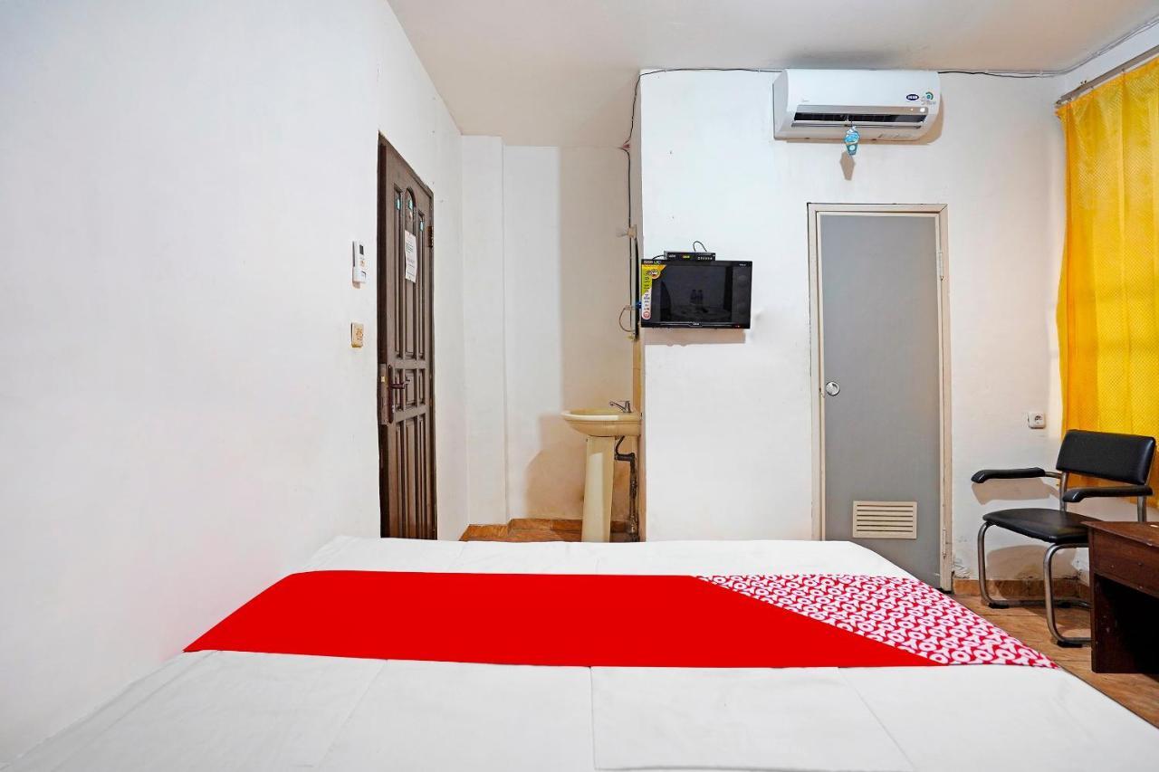 Oyo 91390 Kost Grand Royal Elite Hotel Surabaya Eksteriør billede