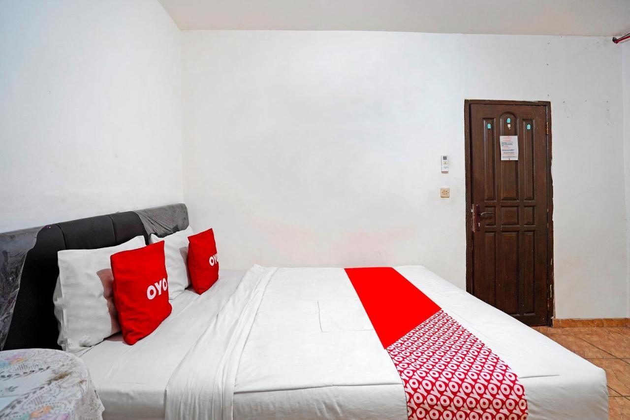 Oyo 91390 Kost Grand Royal Elite Hotel Surabaya Eksteriør billede